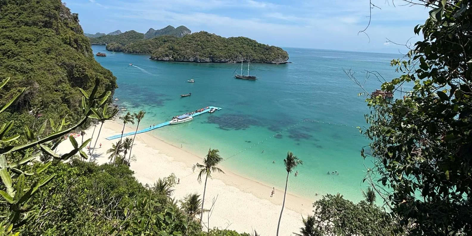 Exploring the hidden lagoons and caves of Ang Thong National Marine Park